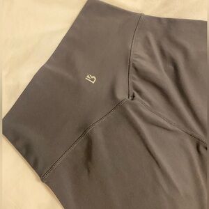 BuffBunny Step Up- Vogue (Gray) Leggings - Size L